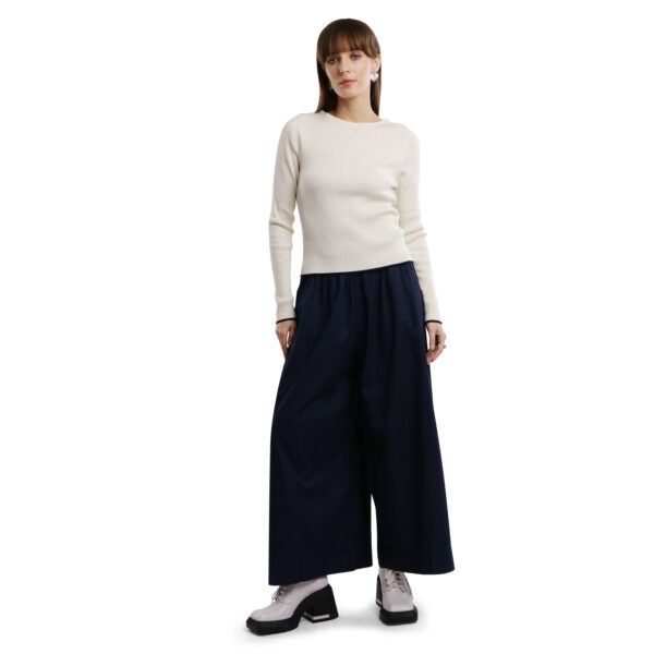 SNOWDRIFT ELEGANCE - Image 3
