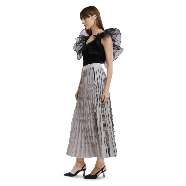 SLATE CHIC - Image 4